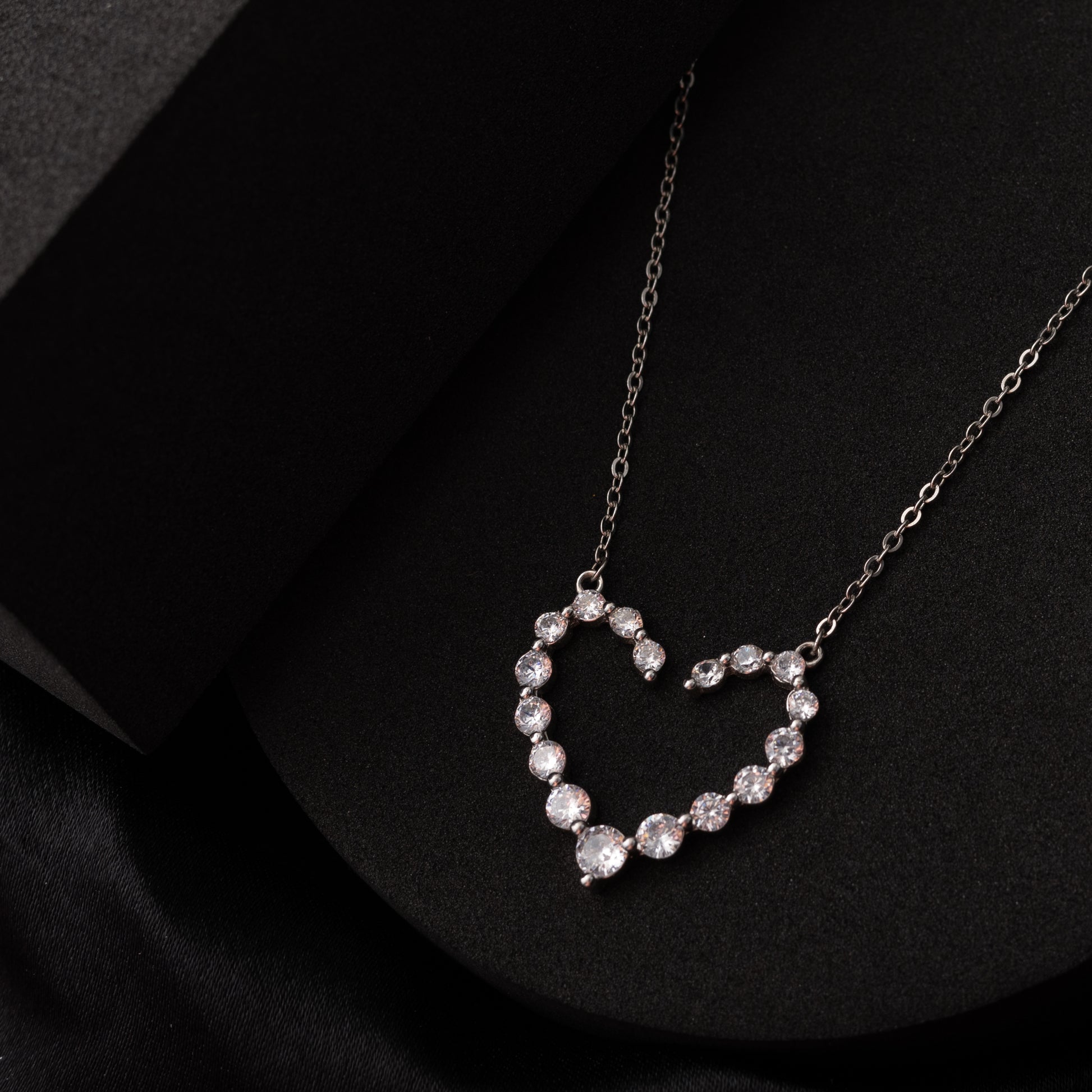 open heart nrcklace