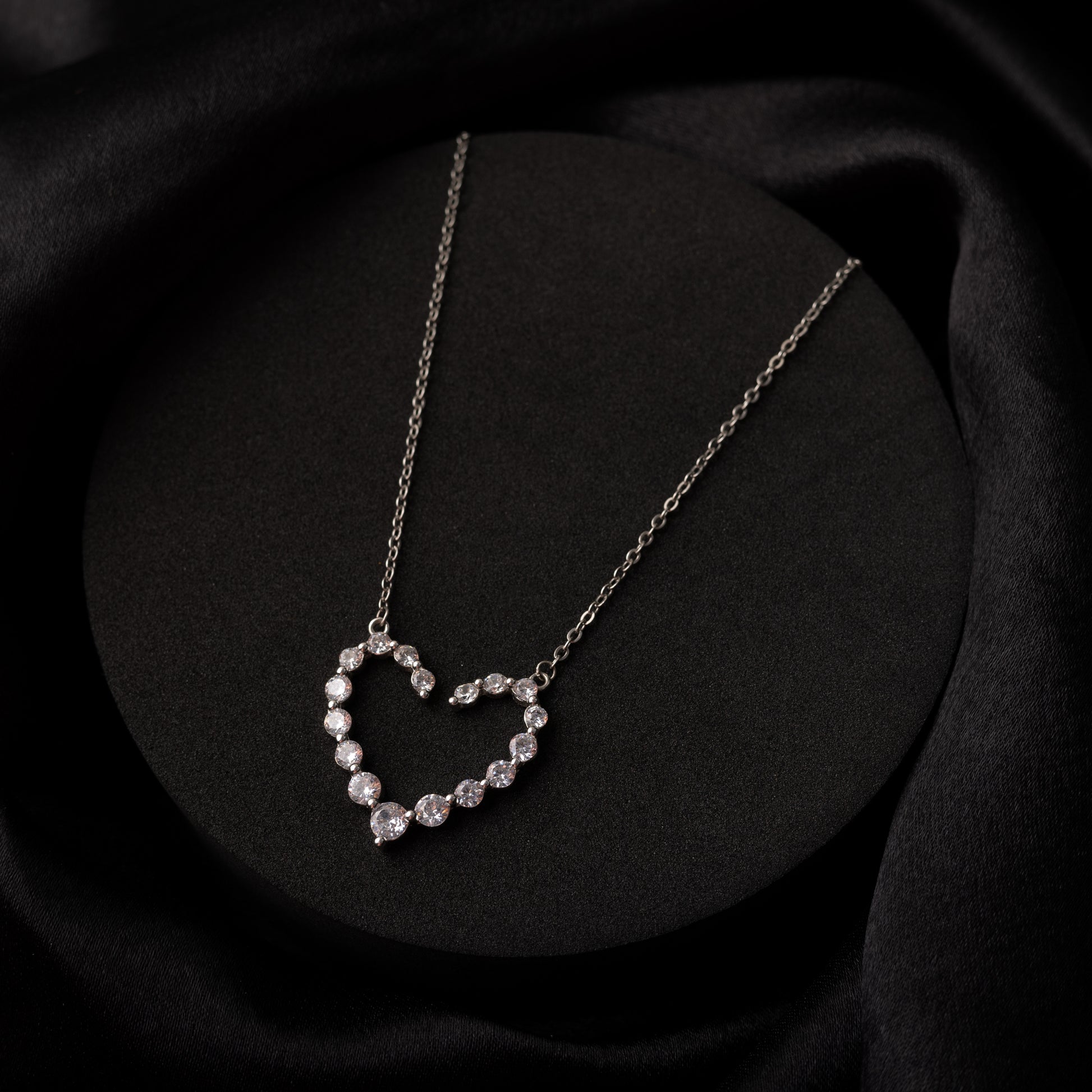 open heart nrcklace