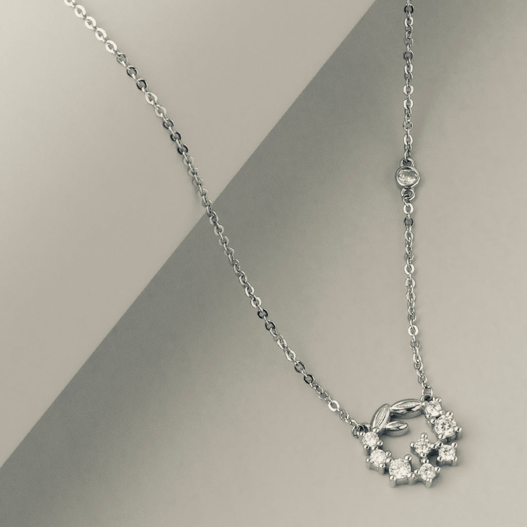 Enchanted Floral Wreath 925 Sterling Silver Necklace 
